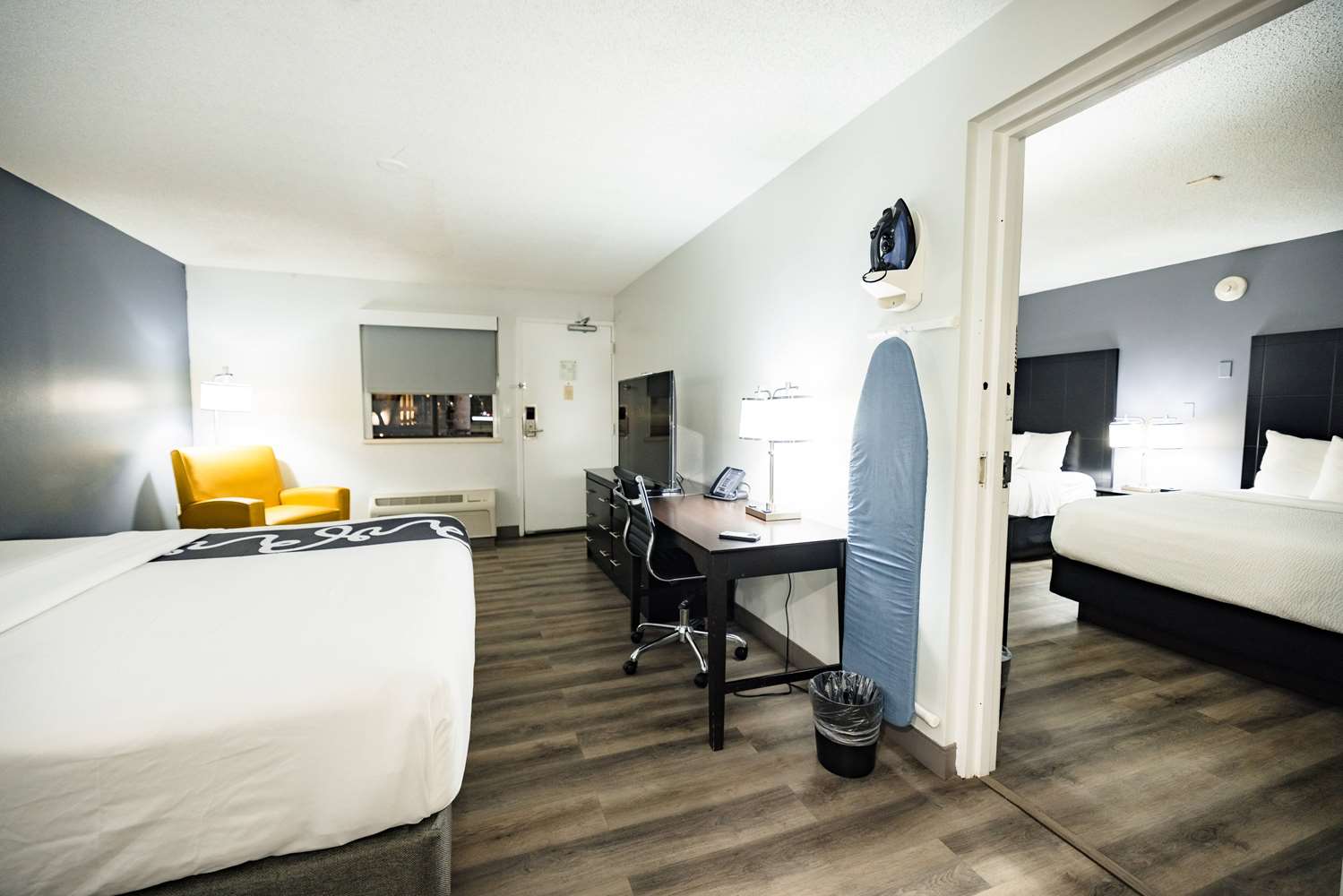 Фото La Quinta Inn by Wyndham Tampa Near Busch Gardens