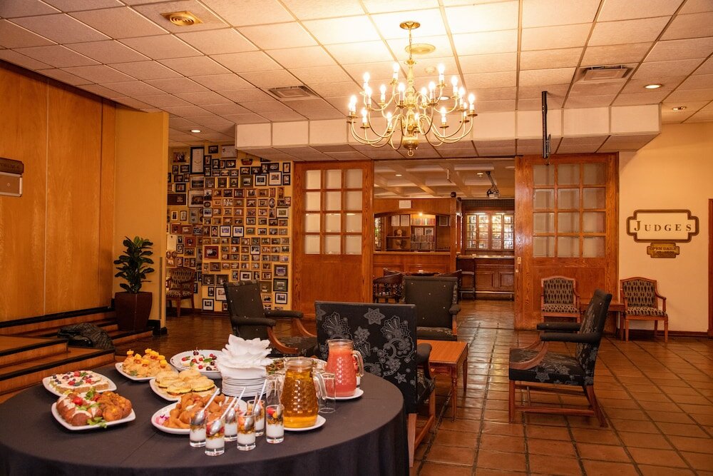 Фото Bon Hotel Bloemfontein Central