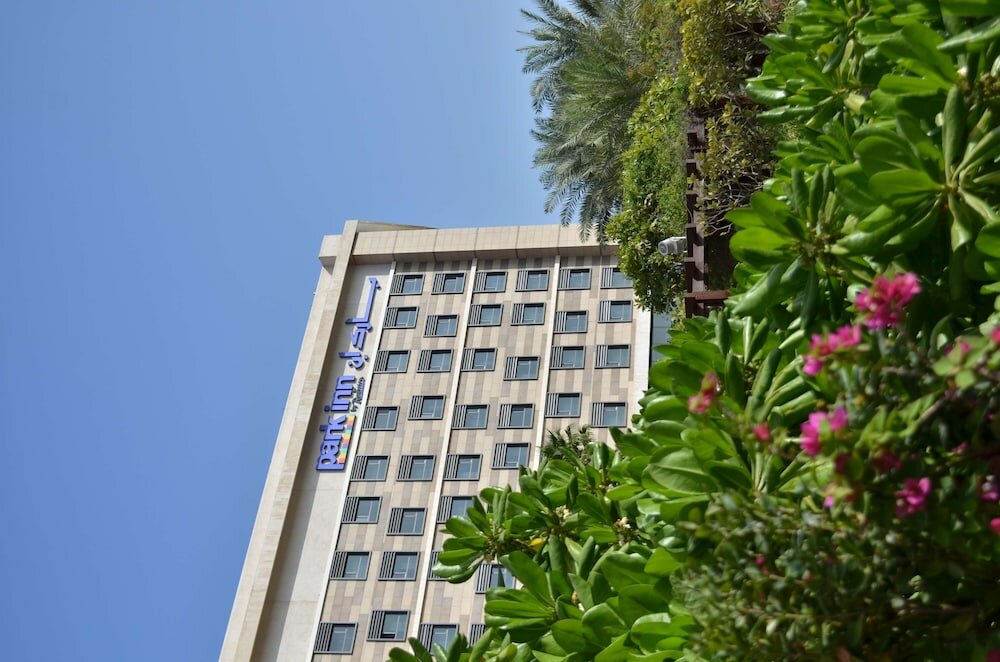 Фото Park Inn by Radisson Abu Dhabi Yas Island