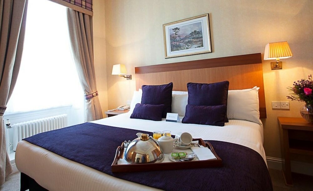 Фото Aberdeen Douglas Hotel