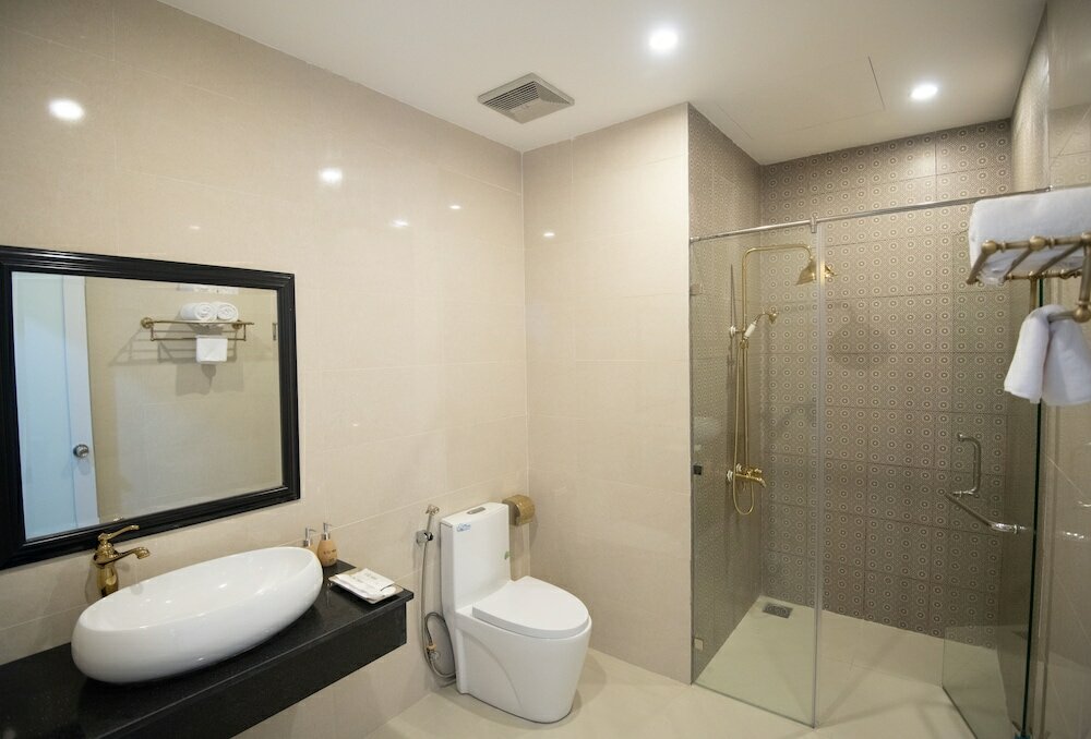 Фото Vic House Hotel