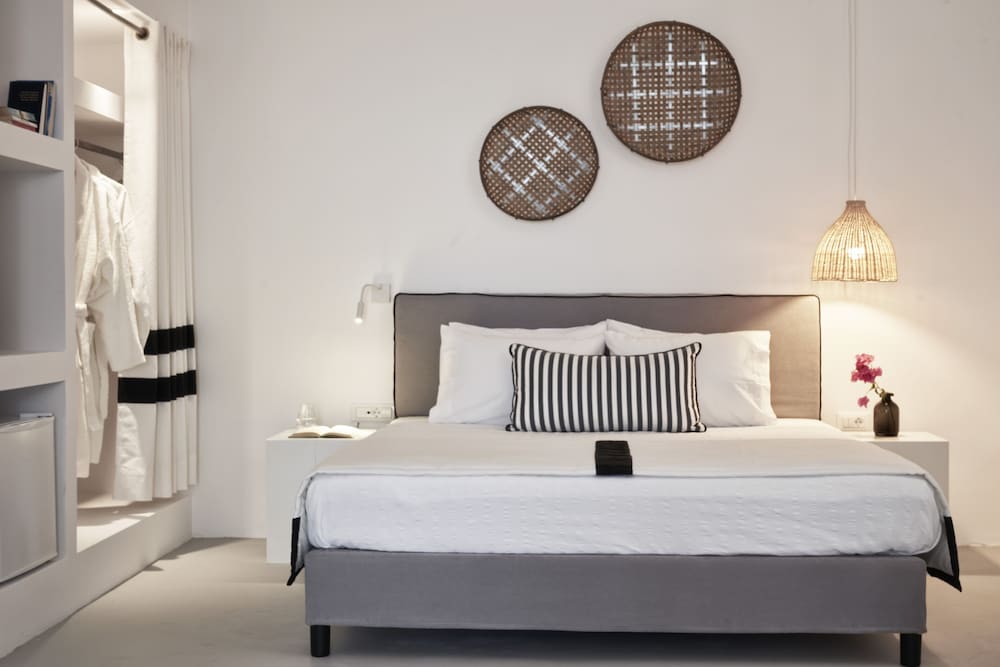 Фото Mr & Mrs White Tinos