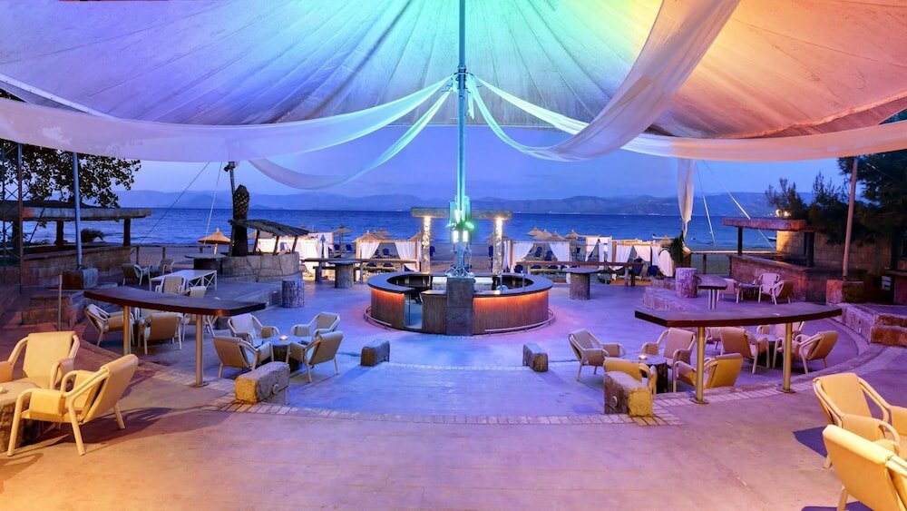 Фото Paralia Studios