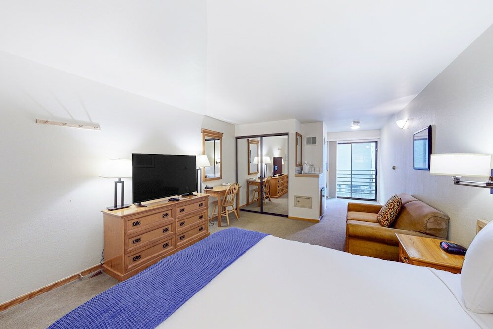 Фото Aspen Mountain Lodge