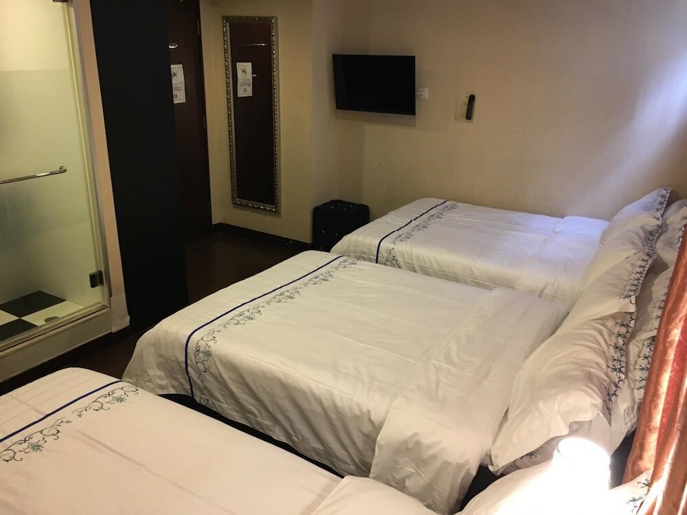 Фото California Hotel