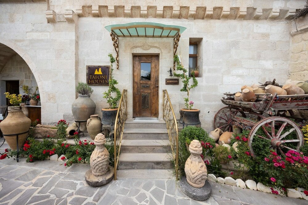 Фото Tafoni Houses Cave Hotel