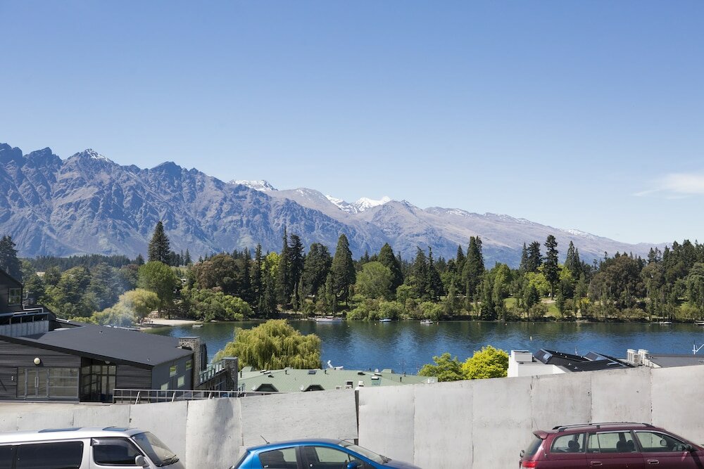 Фото Lomond Lodge Motel & Apartments