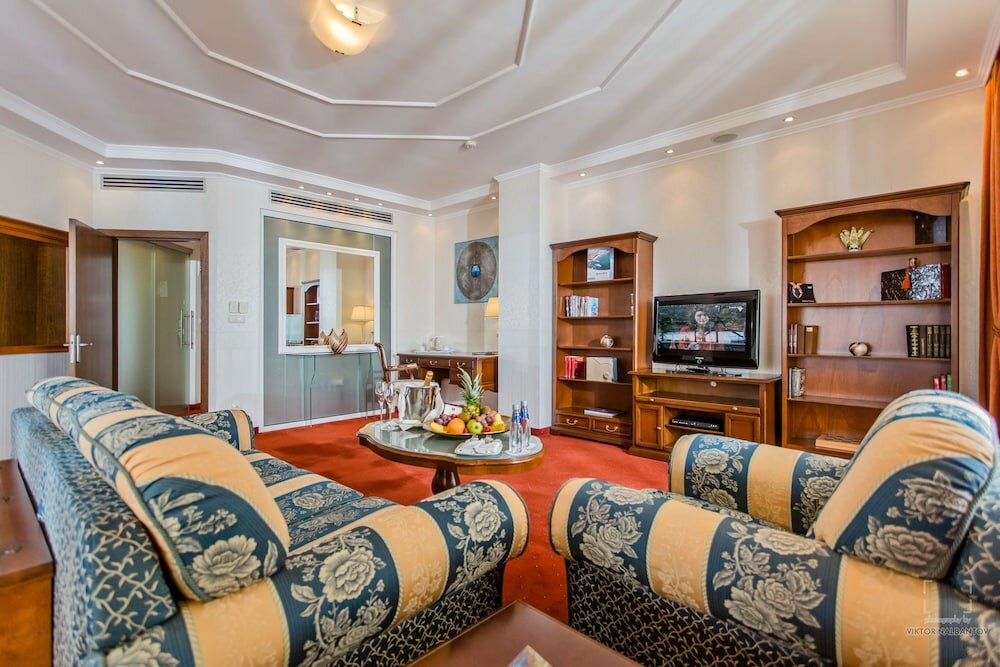 Фото Grand Hotel Pomorie