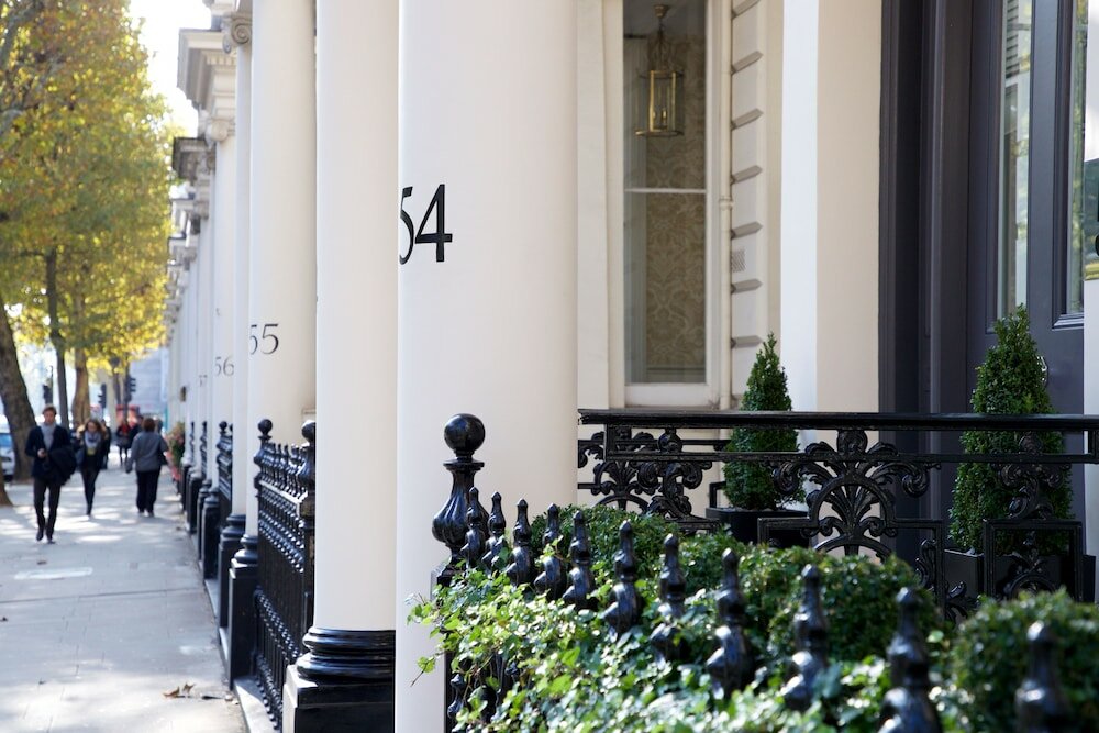 Фото 54 Queens Gate Hotel