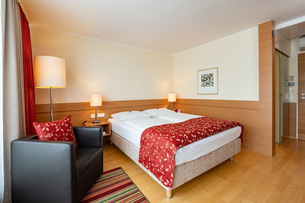 Фото Hotel Stadt Freiburg