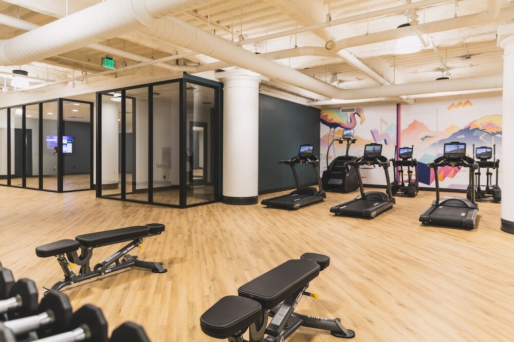 Фото Roost Cleveland