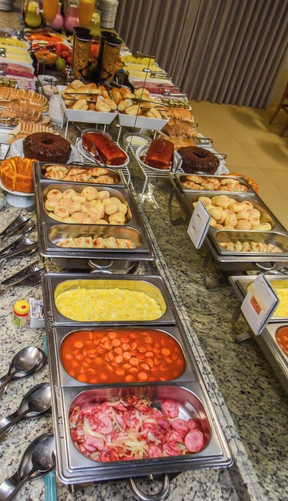 Фото Hotel Plaza Garden