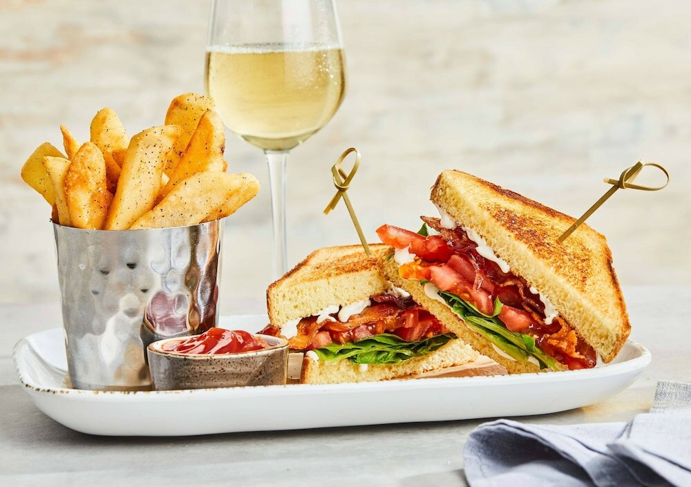 Фото Courtyard by Marriott Lenox Berkshires