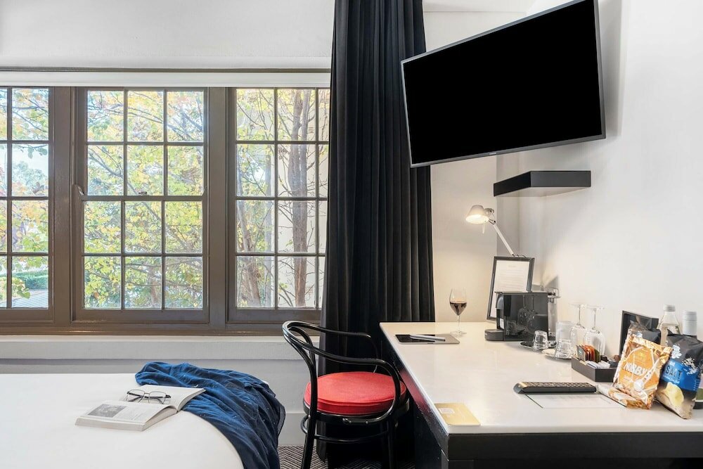 Фото Peppers Gallery Hotel Canberra