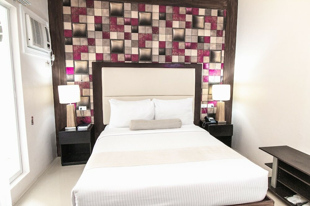 Фото Sierra Hotel