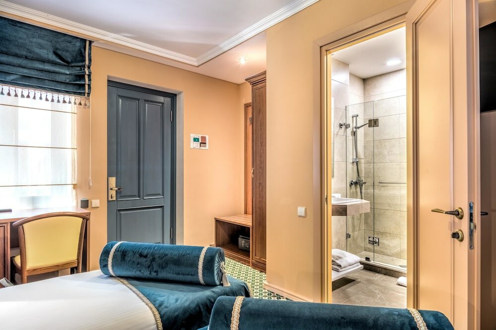 Фото Golden Tulip Borjomi Hotel