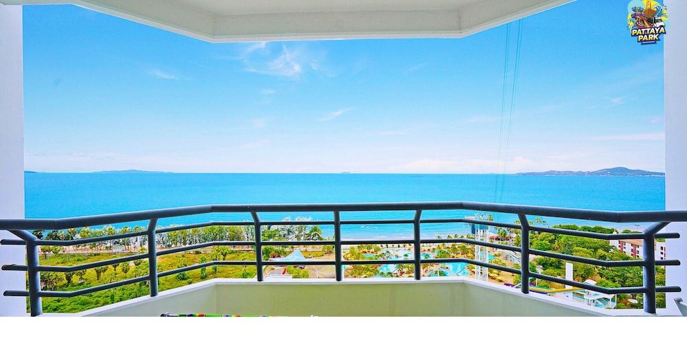 Фото Pattaya Park Beach Resort