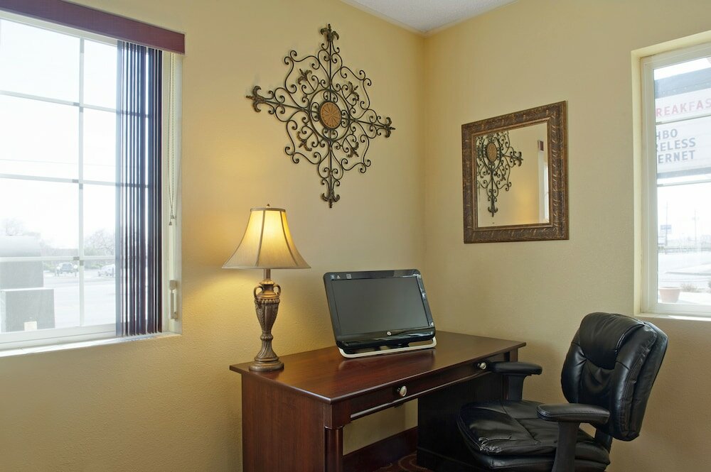 Фото Days Inn by Wyndham Yakima