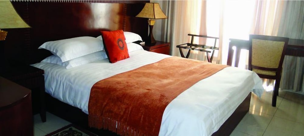 Фото отеля 2