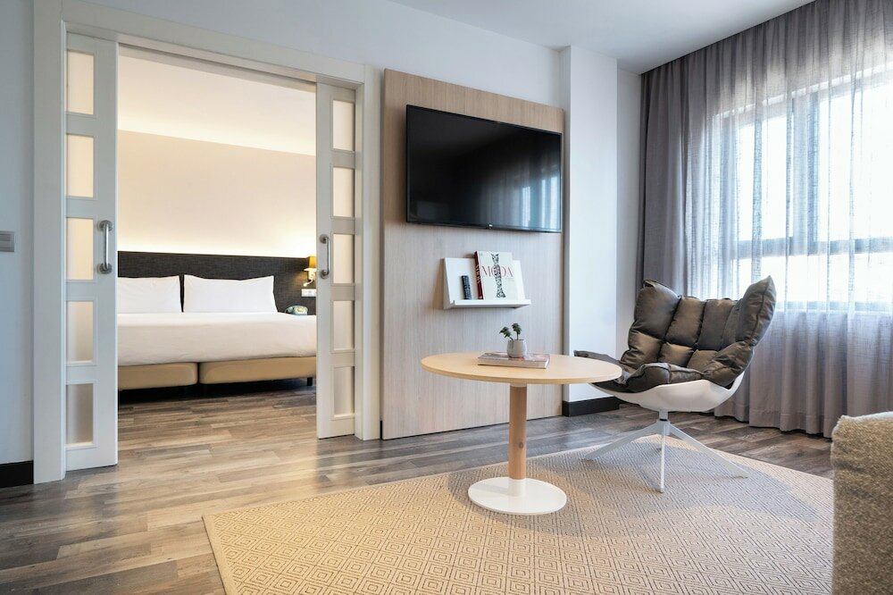 Фото Hotel Cádiz Paseo del Mar Affiliated by Meliá