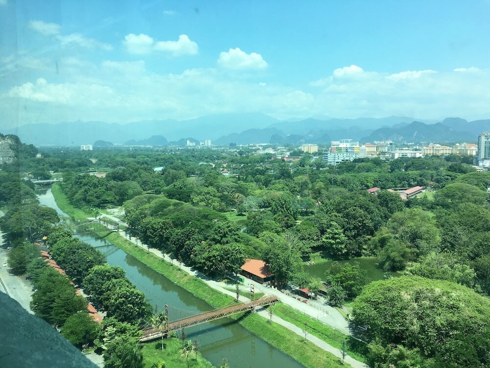 Фото Kinta Riverfront Hotel & Suites