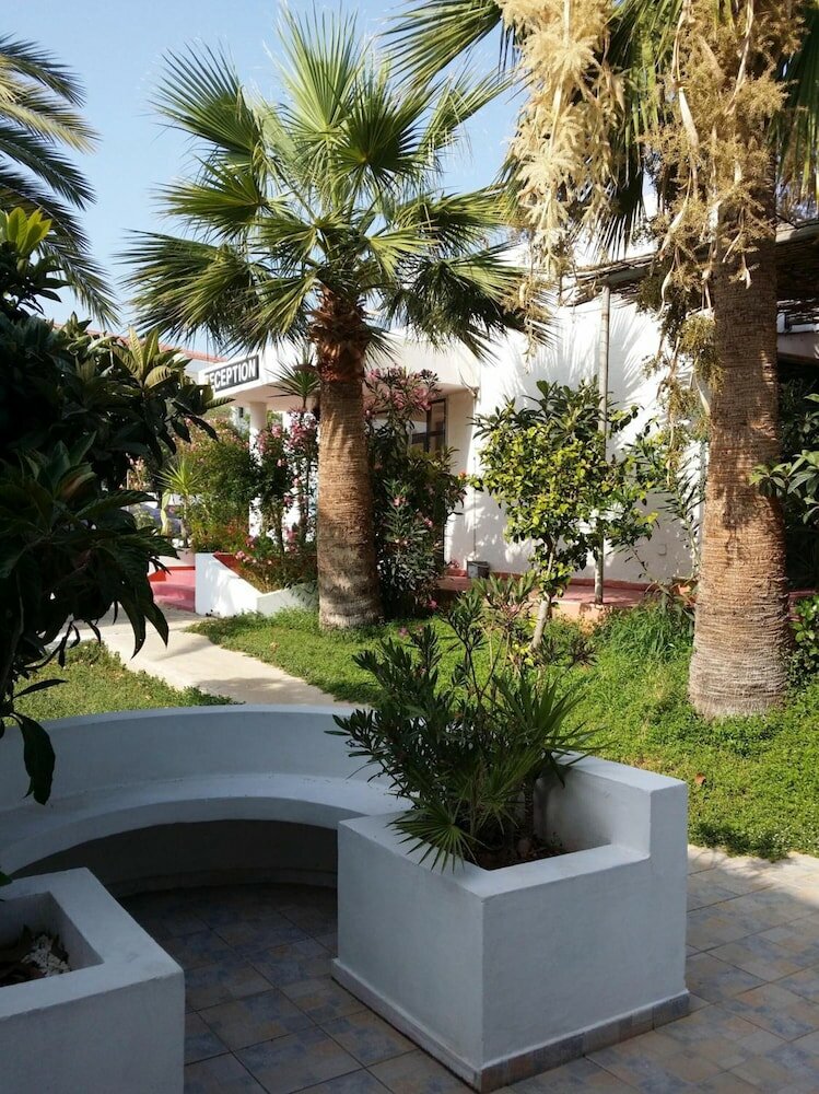 Фото Kkaras Hotel