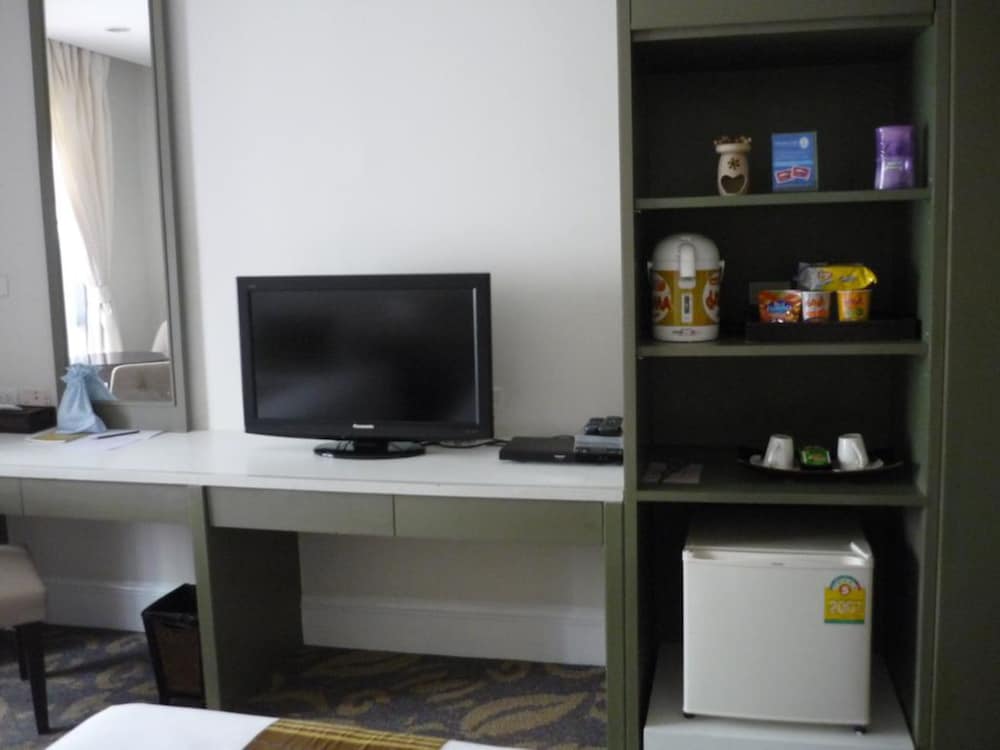 Фото Aphrodite Inn Bangkok