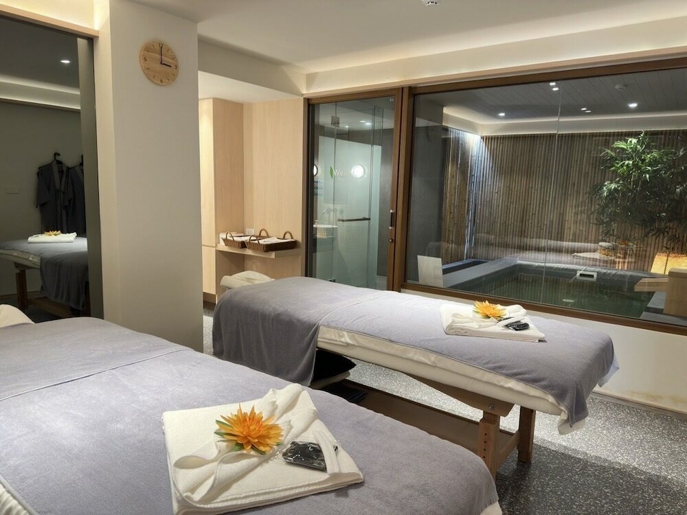 Фото Wellness Stay & Hotel Sukhumvit 107