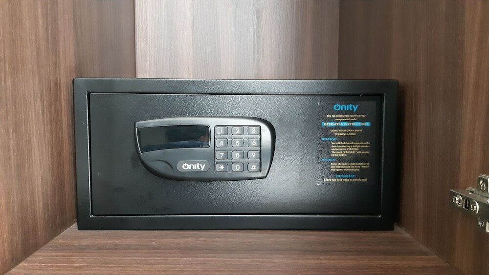 Фото Gardina Asoke Hotel & Residence