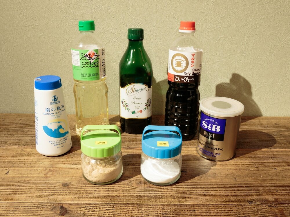 Фото J-Hoppers Hiroshima Guesthouse