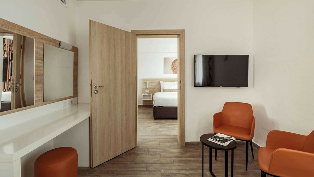 Фото Ax Odycy Hotel