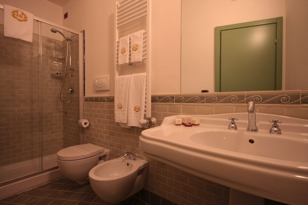 Фото Hotel Rojan