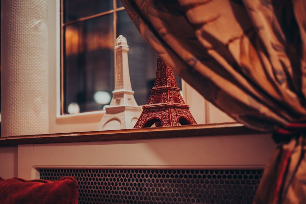 Фото New Orient Hotel