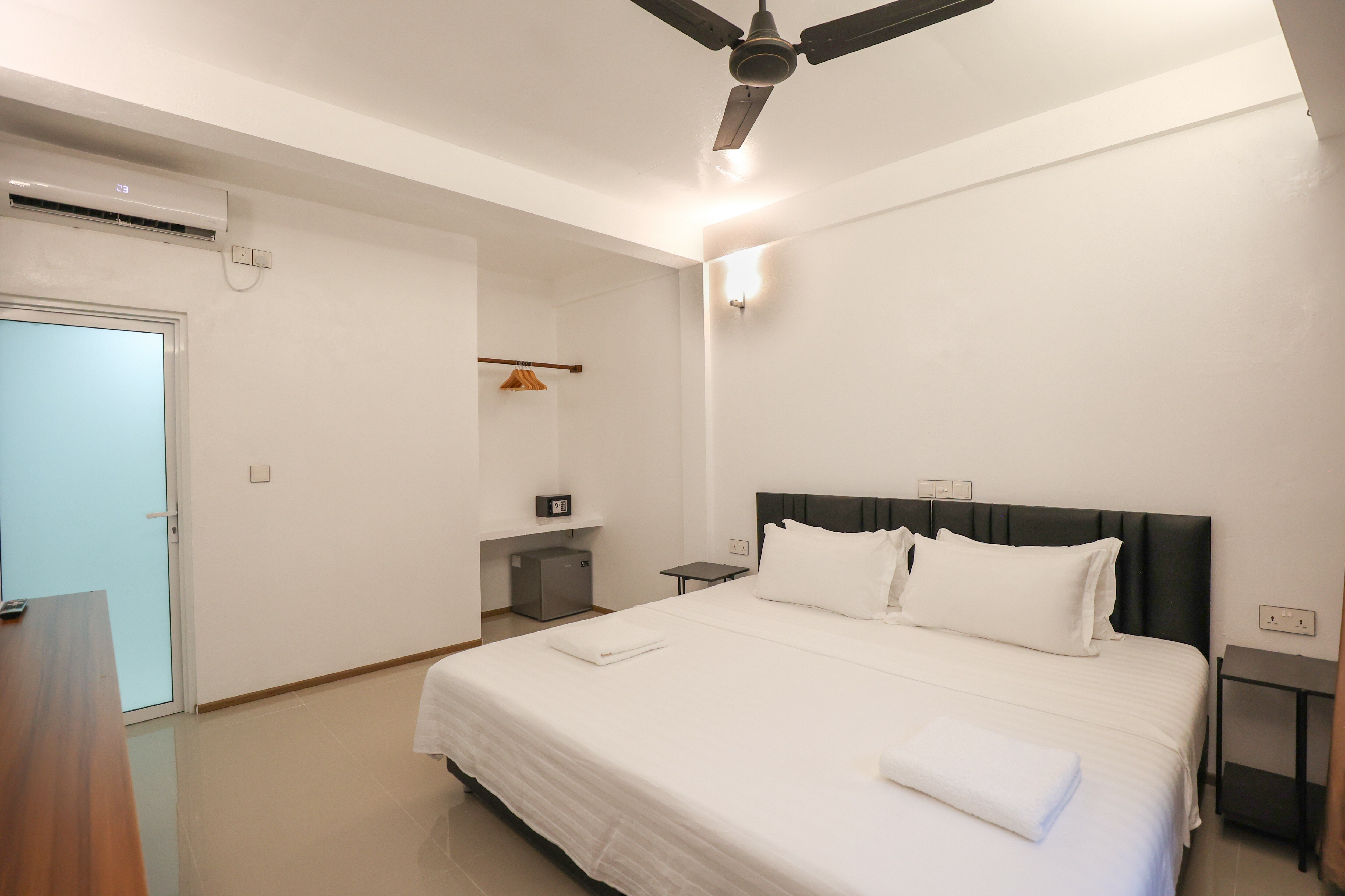 Фото Dacha Thoddoo White Sand