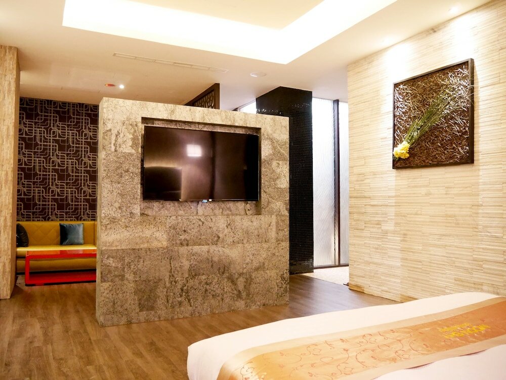 Фото Moonshy Boutique Motel