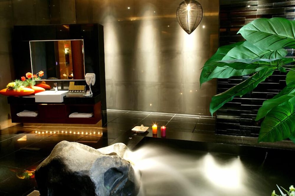 Фото Moonshy Boutique Motel