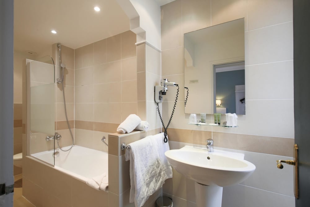 Фото Grand Hotel Des Gobelins