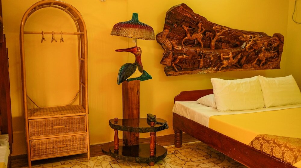 Фото Deep Forest Garden Hotel