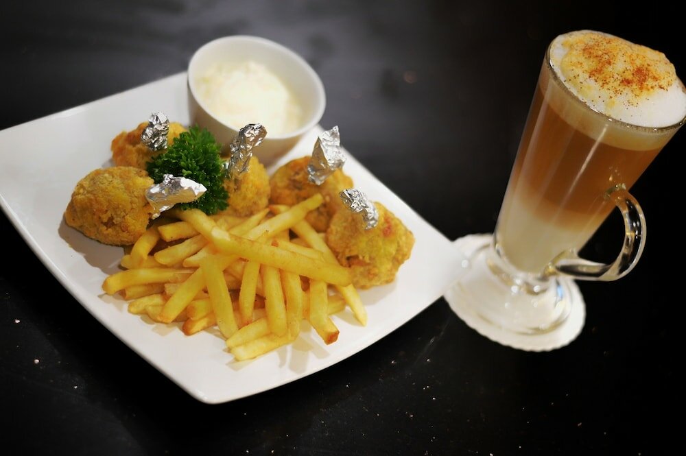 Фото Kedaton Hotel