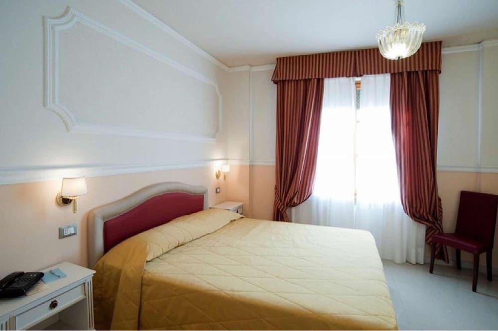 Фото The Port Residence