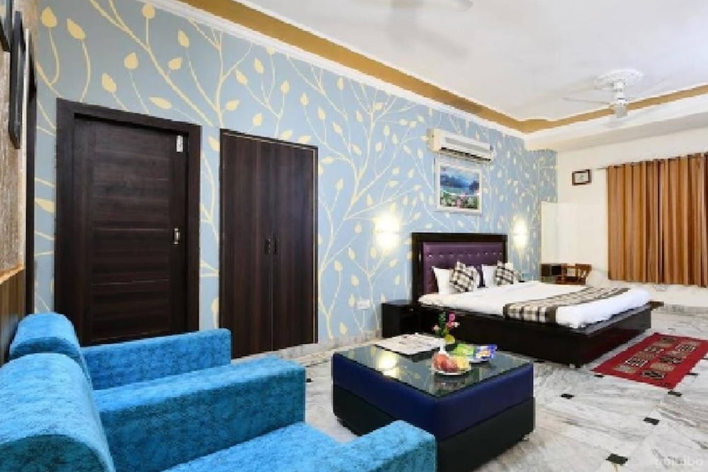 Фото Hotel Chanakya