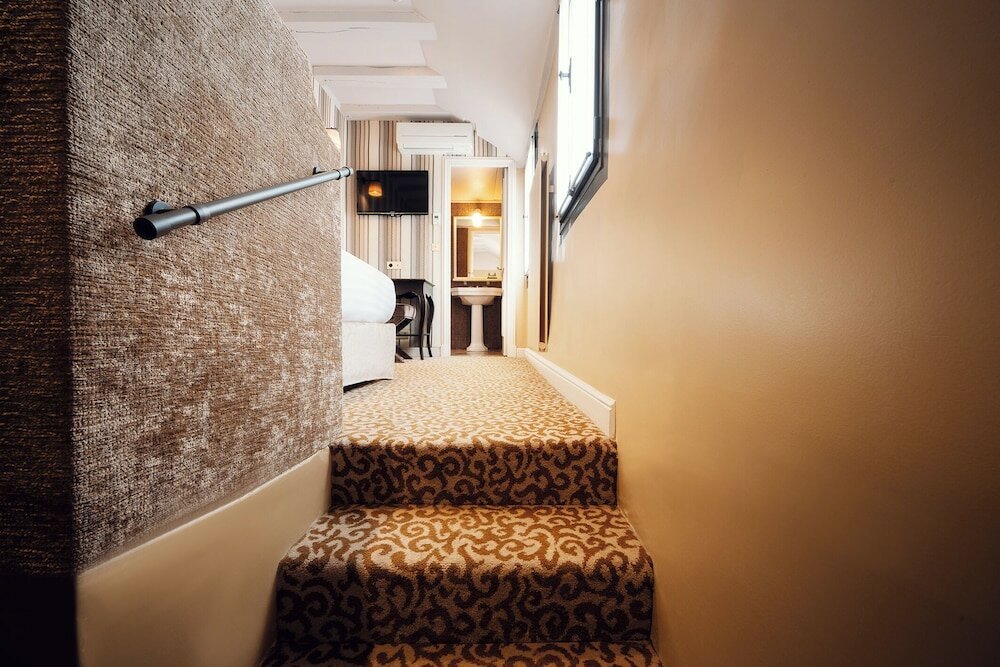 Фото Hotel Odéon Saint Germain