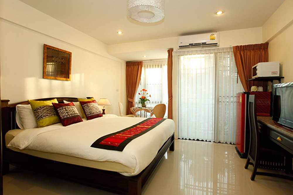 Фото The Xym Hotel