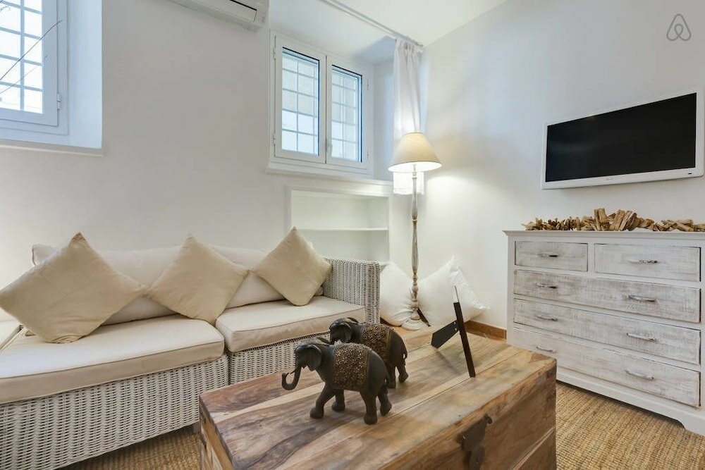 Фото Fontana di Trevi Design Apartment