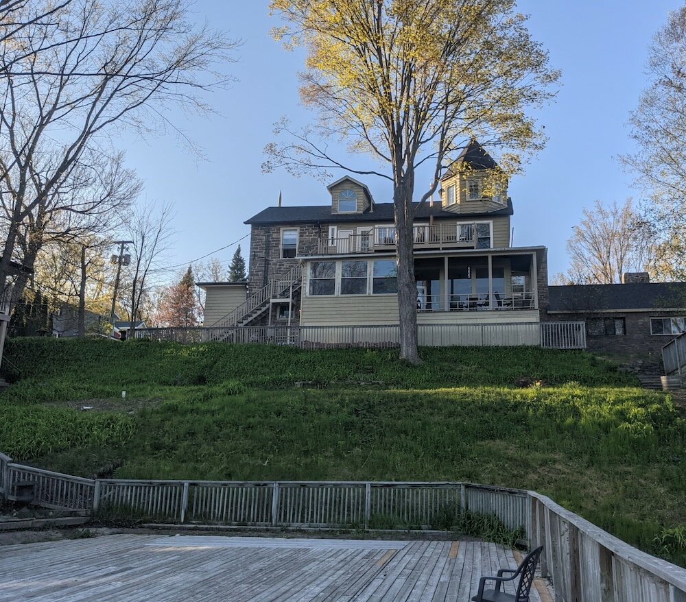 Фото Inn at the Falls