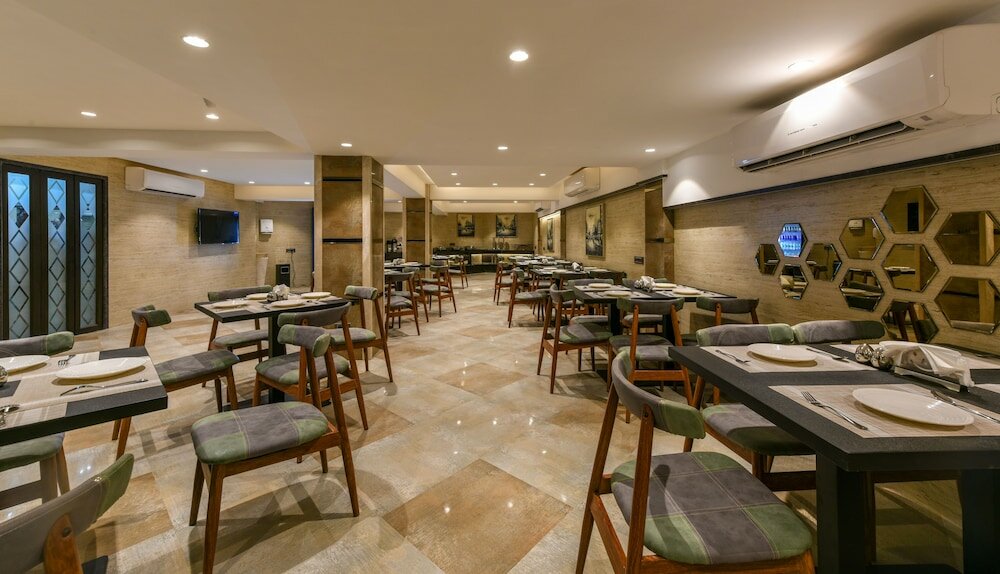 Фото Hotel Orient Regency