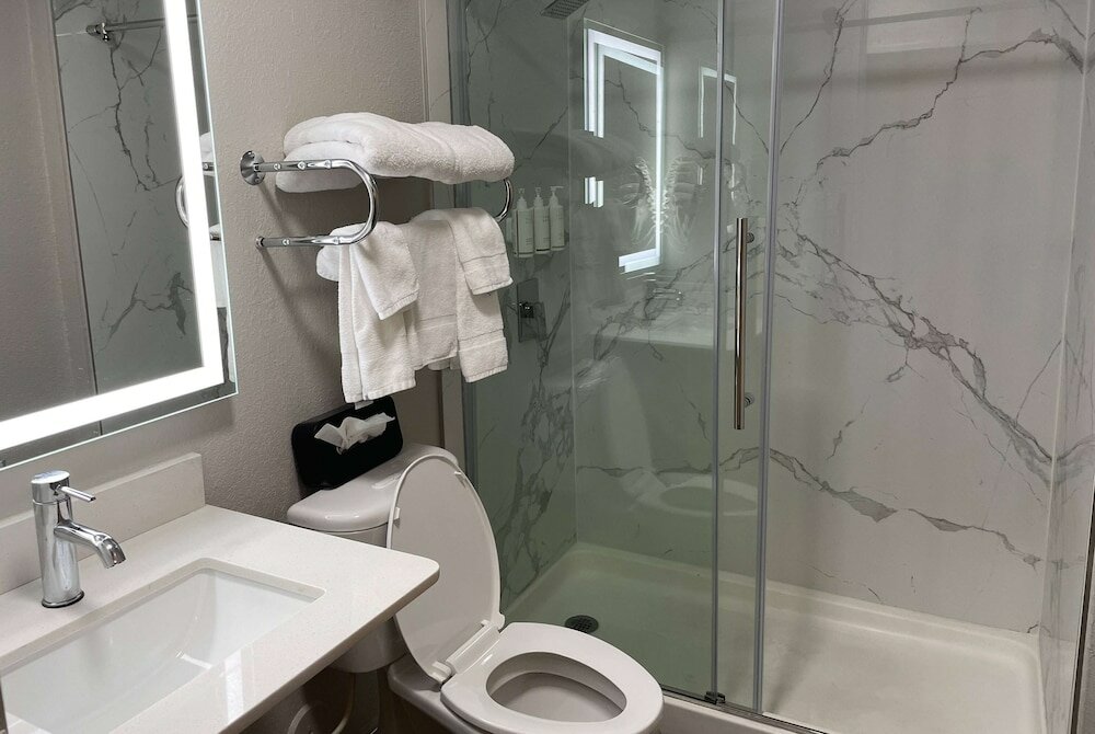 Фото Microtel Inn by Wyndham Newport News Airport