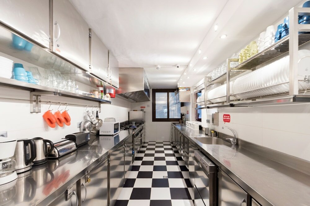 Фото Yeah Barcelona Hostel