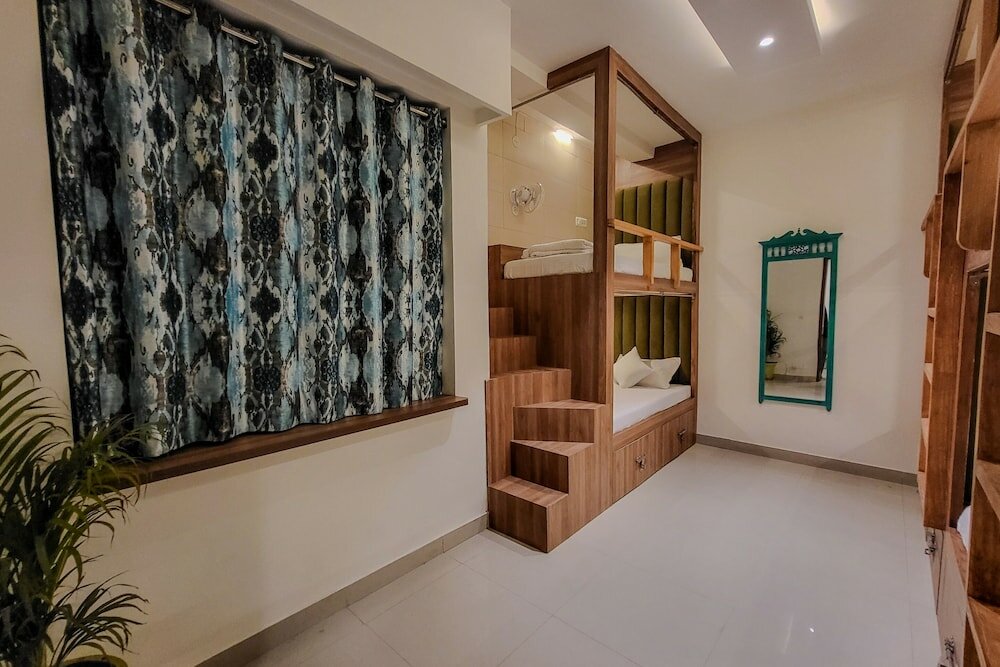 Фото Moustache Delhi