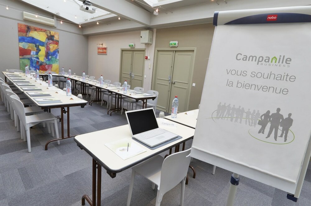 Фото Campanile Paris Ouest - Pte de Champerret Levallois